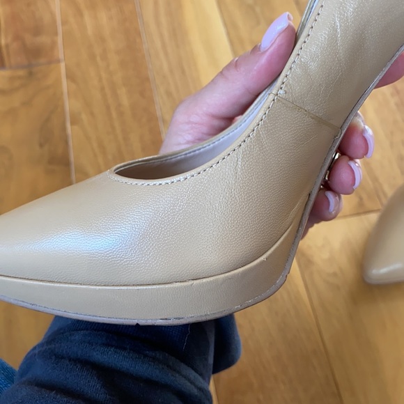 Beige Nine West vegan leather stilettos - Picture 9 of 11